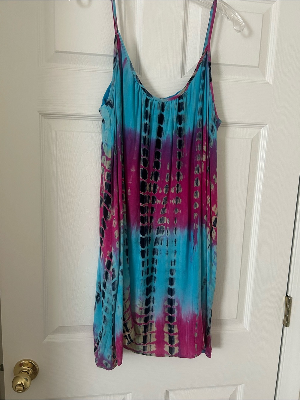 eesome Turquoise & Magenta Tie-Dye Spaghetti Strap Mini Dress